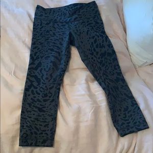 Lululemon cropped cheetah leggings